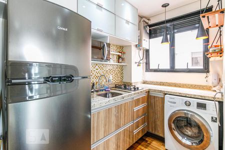 Cozinha de apartamento para alugar com 1 quarto, 45m² em Campo Belo, São Paulo