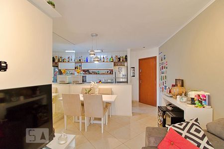 Sala de apartamento para alugar com 2 quartos, 55m² em Jardim Monte Kemel, São Paulo