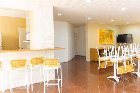 Apartamento à venda com 300m², 6 quartos e 4 vagas Apartamento à venda com 300m², 6 quartos e 4 vagasÁrea comum - Salão de festas