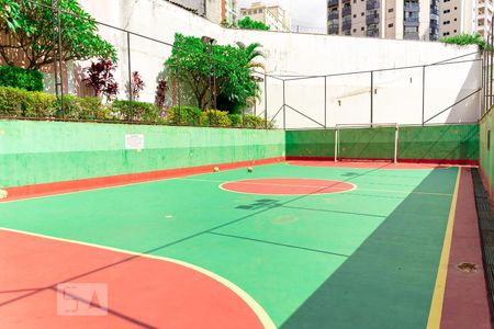 Apartamento à venda com 300m², 6 quartos e 4 vagas Apartamento à venda com 300m², 6 quartos e 4 vagasQuadra Esportiva