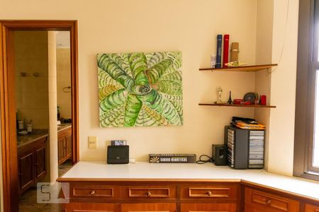 Apartamento à venda com 300m², 6 quartos e 4 vagas Apartamento à venda com 300m², 6 quartos e 4 vagasSuíte 3