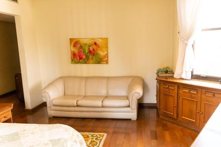 Apartamento à venda com 300m², 6 quartos e 4 vagas Apartamento à venda com 300m², 6 quartos e 4 vagasSuíte master