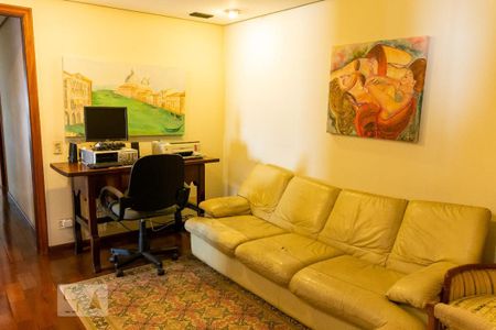 Apartamento à venda com 300m², 6 quartos e 4 vagas Apartamento à venda com 300m², 6 quartos e 4 vagasEscritório