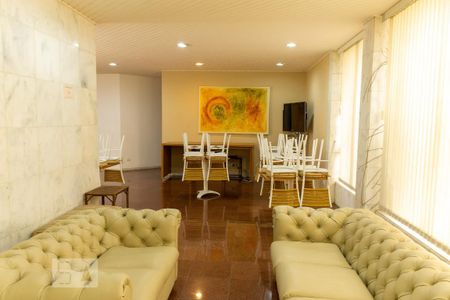 Apartamento à venda com 300m², 6 quartos e 4 vagas Apartamento à venda com 300m², 6 quartos e 4 vagasÁrea comum - Salão de festas