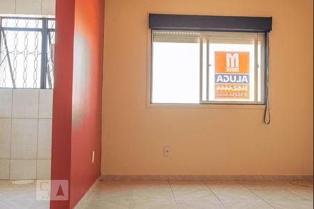 Sala de apartamento para alugar com 3 quartos, 70m² em Marechal Rondon, Canoas