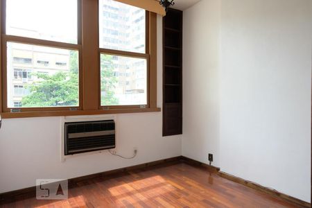 Quarto 1 de apartamento à venda com 3 quartos, 120m² em Tijuca, Rio de Janeiro