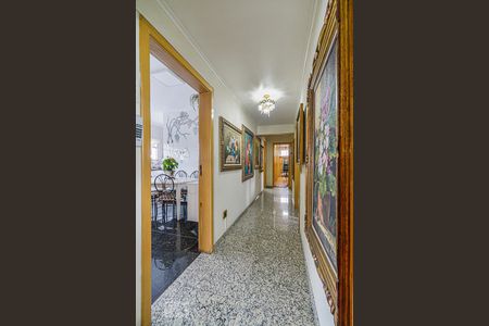 Corredor de apartamento à venda com 3 quartos, 199m² em Vila Monumento, São Paulo