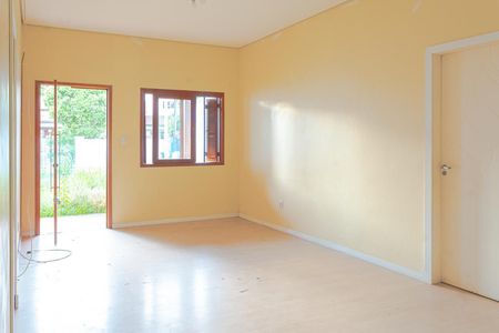 Sala de casa à venda com 3 quartos, 85m² em São José, Canoas