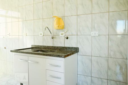 Cozinha Pia e Gabinete de apartamento à venda com 2 quartos, 42m² em Vila Sílvia, São Paulo