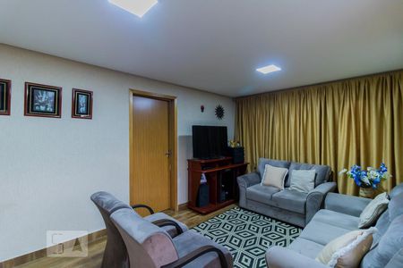 Sala de casa à venda com 6 quartos, 300m² em Cidade Antônio Estevão de Carvalho, São Paulo