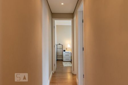 Corredor de apartamento para alugar com 2 quartos, 49m² em Jardim Ampliação, São Paulo