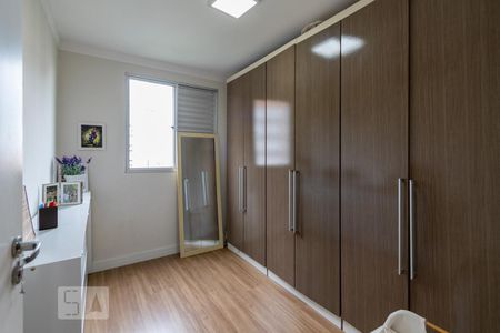 Quarto 1 de apartamento para alugar com 2 quartos, 49m² em Jardim Ampliação, São Paulo