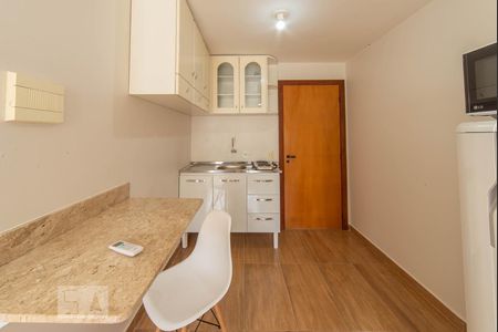 Cozinha de apartamento para alugar com 1 quarto, 25m² em Setor Sudoeste, Brasília