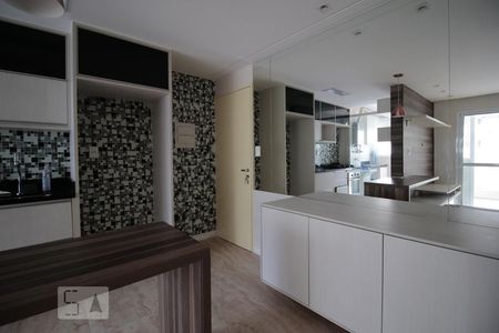 sala de apartamento para alugar com 1 quarto, 62m² em Vila Ipojuca, São Paulo