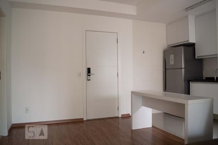 Sala de kitnet/studio para alugar com 1 quarto, 51m² em Vila Gertrudes, São Paulo