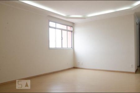 Sala de apartamento à venda com 2 quartos, 62m² em Vila Nivi, São Paulo