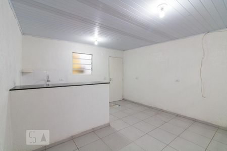 Sala e quarto de kitnet/studio para alugar com 1 quarto, 17m² em Vila Hermínia, Guarulhos