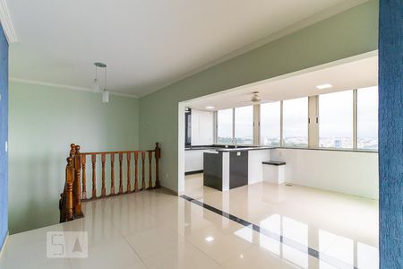 Sala piso superior de apartamento para alugar com 2 quartos, 150m² em Vila Industrial, Campinas