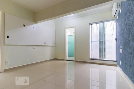 Quarto da suíte de apartamento para alugar com 2 quartos, 150m² em Vila Industrial, Campinas