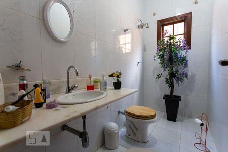 Lavabo de casa à venda com 4 quartos, 200m² em Jardim Sarah, São Paulo