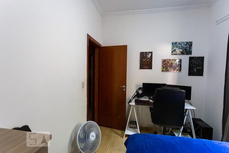 Quarto de casa à venda com 4 quartos, 200m² em Jardim Sarah, São Paulo