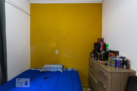 Quarto de casa à venda com 4 quartos, 200m² em Jardim Sarah, São Paulo