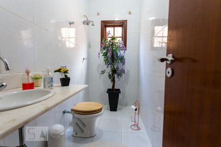 Lavabo de casa à venda com 4 quartos, 200m² em Jardim Sarah, São Paulo