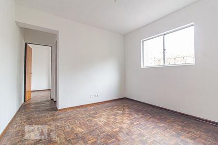 Sala de apartamento para alugar com 1 quarto, 32m² em Rebouças , Curitiba