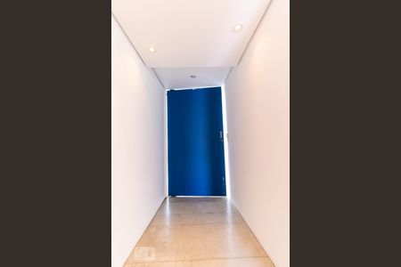 Hall de entrada de casa para alugar com 2 quartos, 120m² em Alto de Pinheiros, São Paulo