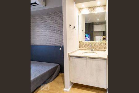 Lavatório de kitnet/studio à venda com 1 quarto, 24m² em Vila Madalena, São Paulo