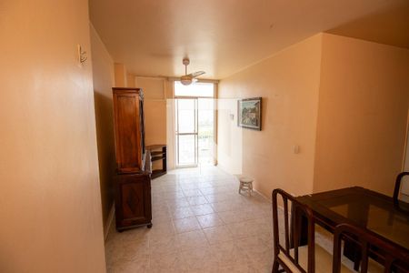 Sala de apartamento para alugar com 2 quartos, 58m² em Barra da Tijuca, Rio de Janeiro