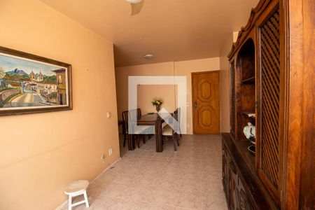 Sala de apartamento para alugar com 2 quartos, 58m² em Barra da Tijuca, Rio de Janeiro