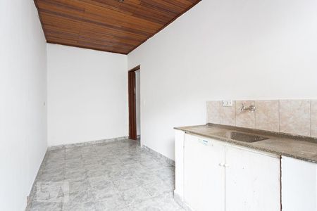 Sala e cozinha de casa de condomínio para alugar com 1 quarto, 50m² em Vila Yara, Osasco