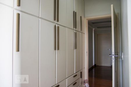 Suíte 1 de apartamento à venda com 4 quartos, 195m² em Vila Bastos, Santo André