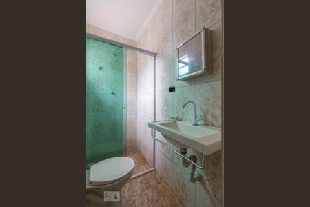 Banheiro Quarto 1 - Suite de kitnet/studio à venda com 3 quartos, 270m² em Vila Marieta, São Paulo