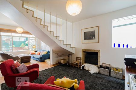 Sala de casa para alugar com 7 quartos, 224m² em Sumarezinho, São Paulo