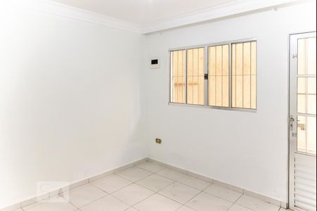 Sala de casa para alugar com 2 quartos, 60m² em Cangaiba, São Paulo
