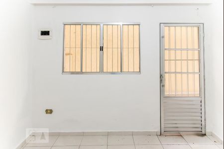 Sala de casa para alugar com 2 quartos, 60m² em Cangaiba, São Paulo