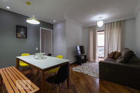 Sala de apartamento para alugar com 3 quartos, 75m² em Jardim Bonfiglioli, São Paulo