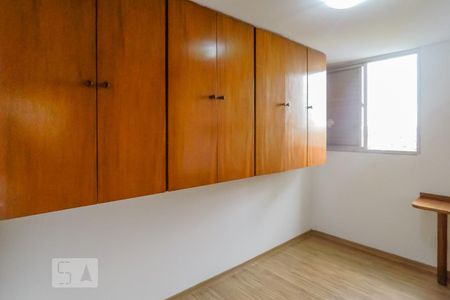 Quarto 1 de apartamento para alugar com 2 quartos, 62m² em Jardim Celeste, São Paulo