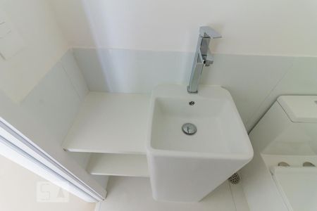 Detalhe Lavabo de apartamento para alugar com 3 quartos, 145m² em Vila Lanzara, Guarulhos