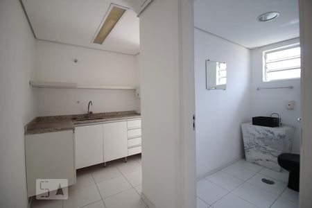 Casa de Condomínio à venda com 4 quartos, 330m² em Pacaembu, São Paulo