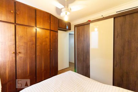 Quarto de apartamento à venda com 2 quartos, 74m² em Vila Mariana, São Paulo