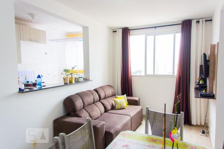 Sala de apartamento para alugar com 2 quartos, 50m² em Vila Homero Thon, Santo André