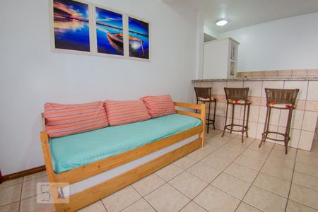 Sala de apartamento para alugar com 2 quartos, 68m² em Ingleses Norte, Florianópolis