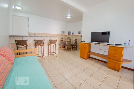 Sala de apartamento para alugar com 2 quartos, 68m² em Ingleses Norte, Florianópolis