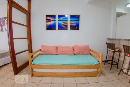 Sala de apartamento para alugar com 2 quartos, 68m² em Ingleses Norte, Florianópolis