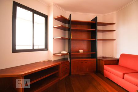 Sala de apartamento para alugar com 3 quartos, 130m² em Indianópolis, São Paulo