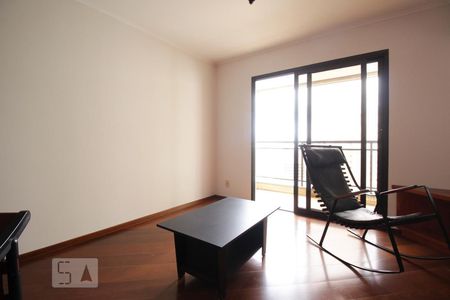 Sala de apartamento para alugar com 3 quartos, 130m² em Indianópolis, São Paulo