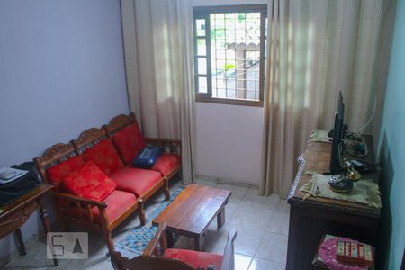 Sala de casa à venda com 2 quartos, 136m² em Parque Monte Alegre, Taboão da Serra